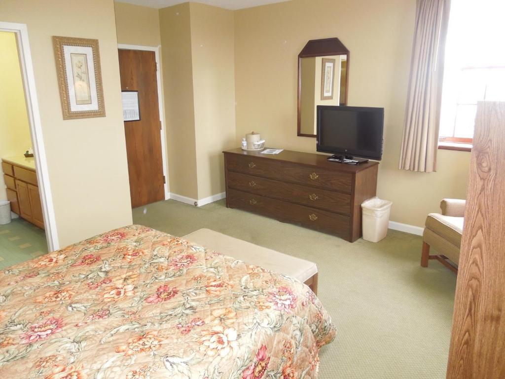 Inn Bridges Guest Quarters 4*