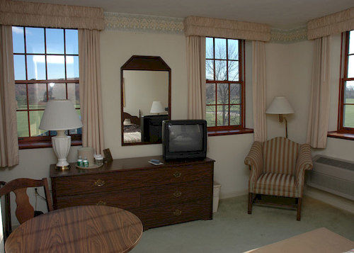Inn Bridges Guest Quarters 4*
