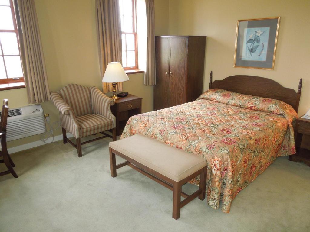 Inn Bridges Guest Quarters 4*